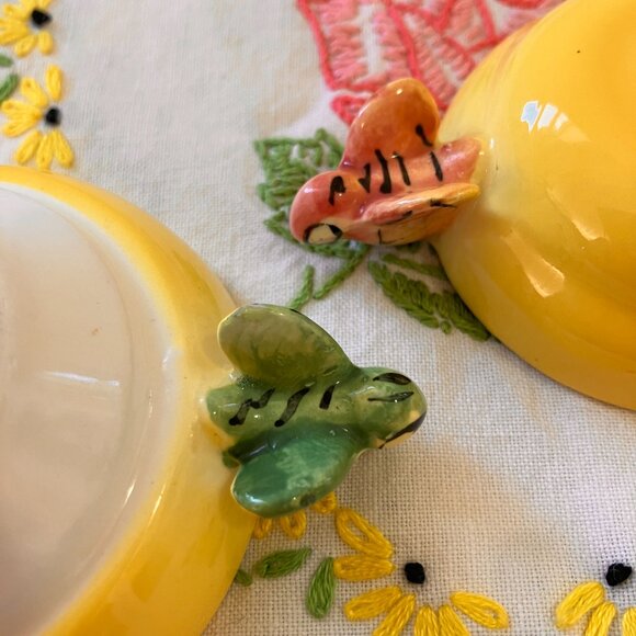 Vintage Bees on Beehive Measuring Cups x 4 Made in Japan 1950's - Picture 8 of 12